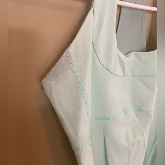 LULULEMON built in bra tank, mint green, Sz 8 (medium), GUC - Picture 4 of 5